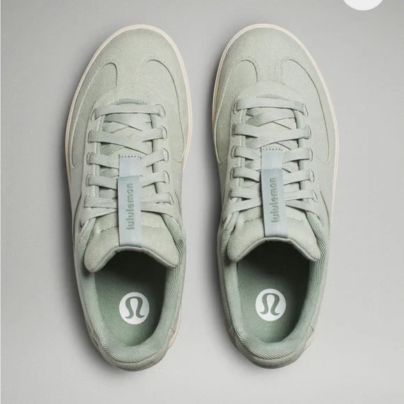 Women’s Lululemon Cityverse Jade Grey Green Natural Ivory Palm Court Sneakers8.5 - Picture 4 of 12